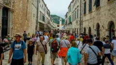 Rua de Dubrovnik, repleta de turistas