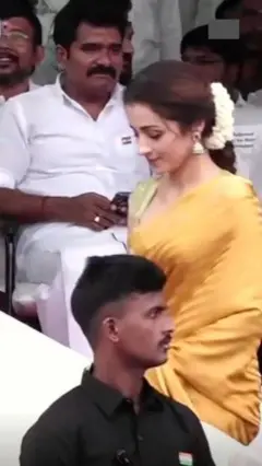 சென்னை: சுதந்திர தின விழாவில் விஜயின் பெற்றோர், நடிகை திரிஷா பங்கேற்பு