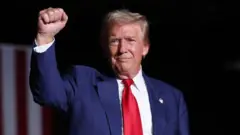 डोनाल्ड ट्रम्प