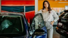 જૈન સમાજના લોકોએ કેવી રીતે બલ્ક ડીલ થકી પ્રીમિયમ કારો પર 21 કરોડ રૂપિયાનું ડિસ્કાઉન્ટ મેળવી લીધું? J-Point જૈન ઇન્ટરનૅશનલ ટ્રેડ ઑર્ગનાઇઝેશન (JITO) બીબીસી ગુજરાતી ગુજરાત અમદાવાદ ગુજરાતીમાં સમાચાર