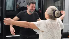 hakan atilla ve annesi