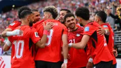 احتفال لاعبي منتخب مصر بهدف محمود صابر في شباك إيران
