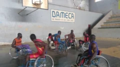 Simplice Lengui Zadanga à l'entraînement de basket.