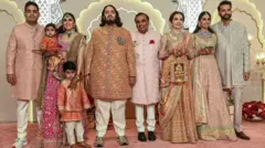 முகேஷ் அம்பானி.