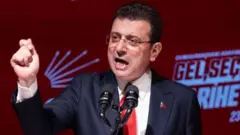 इस्तांबुल के मेयर इकरम इमामोअलू