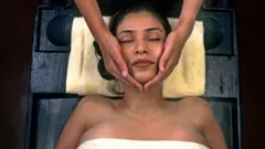 ኣገልግሎት እትረክብ ሰበይቲ