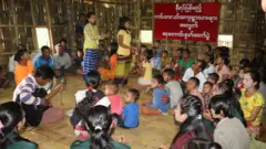 မနက်ပိုင်းက ပြန်လွှတ်ပေးလိုက်တဲ့ သတင်းတွေကို ကြားပေမယ့် ရွာသားတွေနဲ့ အဆက်အသွယ် မရသေးဘူး။