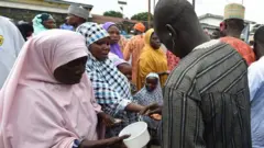 Mata na karɓar taimako