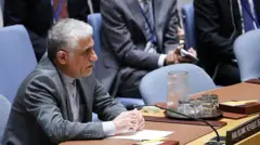 Посол Ирана в ООН Амир-Саид Иравани на заседании Совета Безопасности ООН по Ирану в штаб-квартире ООН 19 сентября 2025 года.