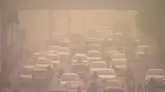آلودگی شدید هوا در دهلی تنفس را برای کودکان دشوار کرده است