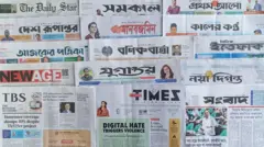 ঢাকা থেকে প্রকাশিত সংবাদপত্র।