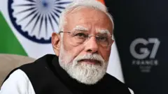 प्रधानमंत्री नरेंद्र मोदी