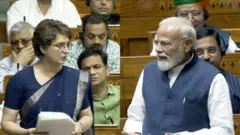 লোকসভায় সরকারের দাবি খণ্ডন করেছেন প্রিয়াঙ্কা গান্ধী-সহ অন্যান্য বিরোধী সংসদ সদস্যরা