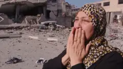 Khu dân cư Gaza biến thành đống đổ nát