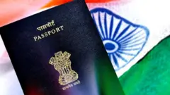 હાલ ઘણા દેશોમાં ઇ-પાસપોર્ટનું ચલણ જોવા મળી રહ્યું છે