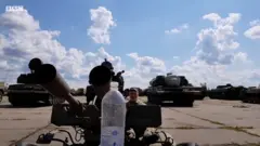 Bottle Cap Challenge - як впоралися українці