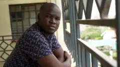 Mophat Okinyi dit que travailler dans l'IA l'a traumatisé
