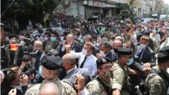 Madaxweynaha Faransiiska oo Beyruut jooga