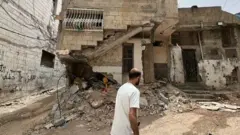 مخيم نور شمس