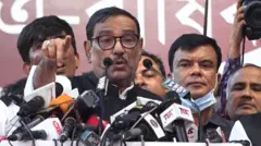আওয়ামী লীগের সাধারণ সম্পাদক ওবায়দুল কাদের বক্তব্য দিচ্ছেন 