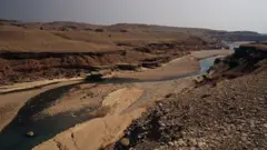 جفاف مياه أنهار في إيران