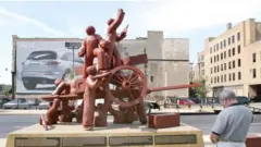 النصب التذكاري للعمال الذين سقطوا في هيماركيت عام 1886