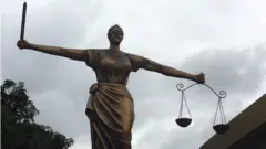 Foto wey represent justice for court premises