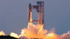 Tàu Starship của SpaceX cất cánh trong lần thử nghiệm bay thứ năm tại Boca Chica, Texas.