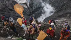 इंडोनीशिया ज्वालामुखी