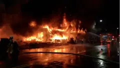 اطفای آتش بیش از چهار ساعت طول کشید
