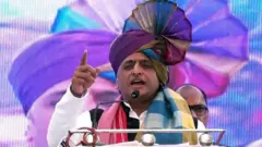 समाजवादी पार्टी के प्रमुख अखिलेश यादव.