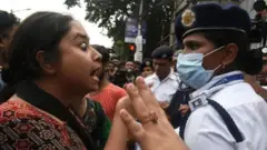 கொல்கத்தா வன்கொடுமை வழக்கு: உடைந்த புளூடூத் ஹெட்போன் மூலம் குற்றவாளியை சில மணி நேரத்தில் போலீசார் அடைந்தது எப்படி?