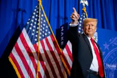 Hình ảnh ông Trump cảm ơn người ủng hộ 