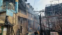 Ebe ọkụ gbara n'ime ahịa 'Bridge Head Market' Ọnịcha