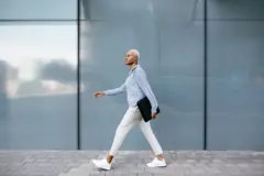 Femme qui marche