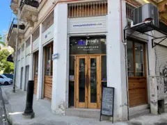 Um supermercado privado em Havana, Cuba