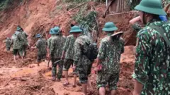 နောက်ထပ်မြေပြိုမှုတွေ ဖြစ်လာမှာကို စိုးရိမ်ရတဲ့အတွက် ကယ်ဆယ်ရေးကြိုးပမ်းမှုတွေ အဟန့်အတား ဖြစ်နေ