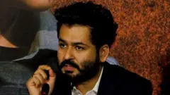 ‘धुरंधर' चित्रपटाच्या एका प्रमोशनल इव्हेंटमध्ये दिग्दर्शक आदित्य धर