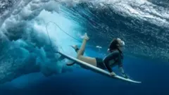 अस्ट्रेलियाकी सर्फर 