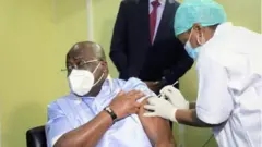 Prezida Felix Tshisekedi ariko aterwa urucanco