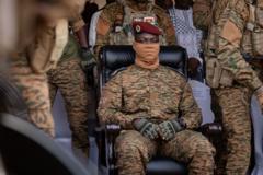 Burkina Faso : qu'a fait le capitaine Ibrahim Traoré de ses promesses ?