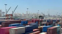 কর্ণফুলী নদীর মোহনায় অবস্থিত বাংলাদেশের প্রধান সামুদ্রিক বন্দর