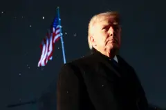 الرئيس ترامب يغادر البيت الأبيض متوجهاً إلى فلوريدا، واشنطن، الولايات المتحدة الأمريكية - 6 فبراير 2026