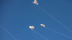 صواريخ أطلقها حزب الله (أرشيف)