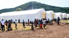 Abantu bagera ku 6,000 baracyari ku nkambi n'ibigo bacumbikiwemo kuko inzu zabo zashenywe n'ibiza mu kwezi gushize