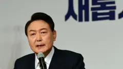 10일 서울 여의도 국회도서관 대강당에서 당선인사 기자회견하는 윤석열 제20대 대통령 당선인