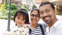 అయిదేళ్ల జొహానా కోవిడ్ మహమ్మారి కారణంగా భారతదేశంలో చిక్కుకుపోయిన 173 మంది పిల్లల్లో ఒకరు.