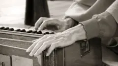 ہارمونیم