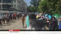 နိုင်ငံကူး လက်မှတ် ရရှိရေး အခက်အခဲ မျိုးစုံကြုံ