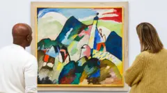 Slika Kandinskog "Murnau s crkvom"